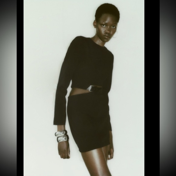 BELTED CUT OUT DRESS - Picture 7 of 10